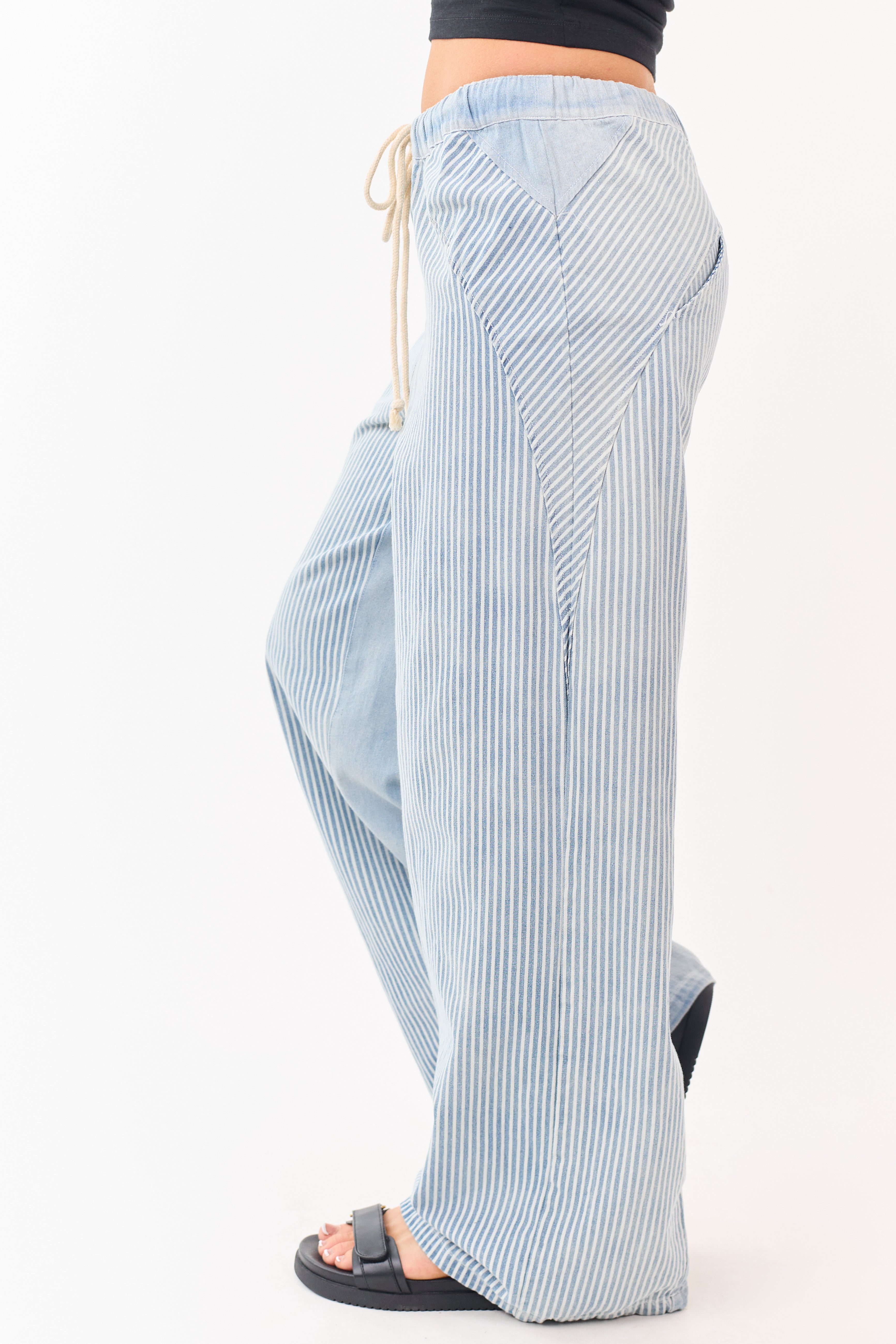 Casual Chic | Wide Leg Pants Women with High Waist & Elastic Waistband | Comfortable Fit for Effortless Style 2